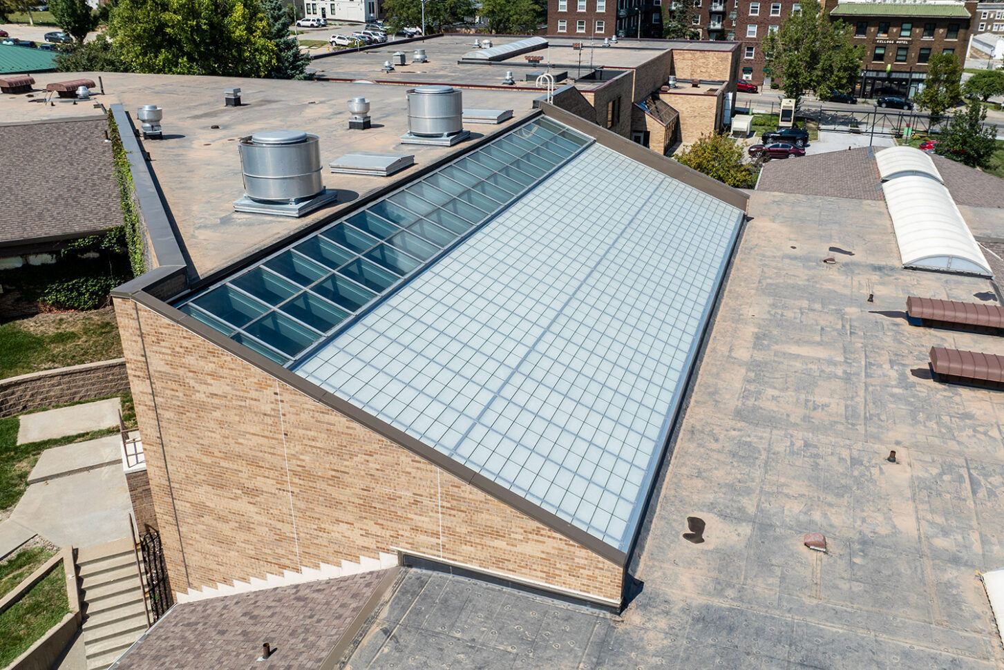 CHI Health Lasting Hope Recovery Center skyroof