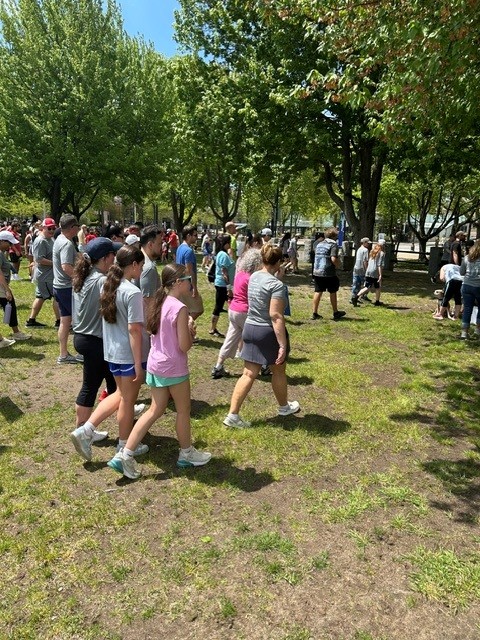 the Kalwall family proudly came together in support of Families in Transition-New Horizons and the annual Walk Against Hunger — continuing a tradition of community involvement that reflects the company’s ongoing commitment to helping neighbors in need.